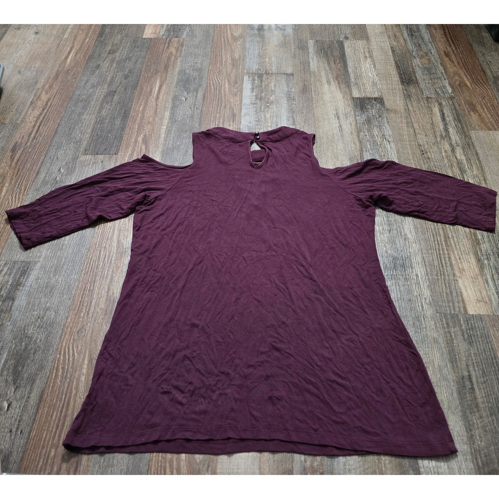 Torrid Super Soft Cold Shoulder Top SZ 2 Burgundy Lattice Strappy Goth Grunge